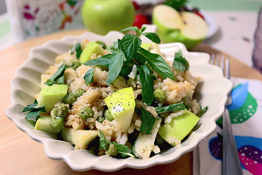 Elmalı Pirinç Salatası